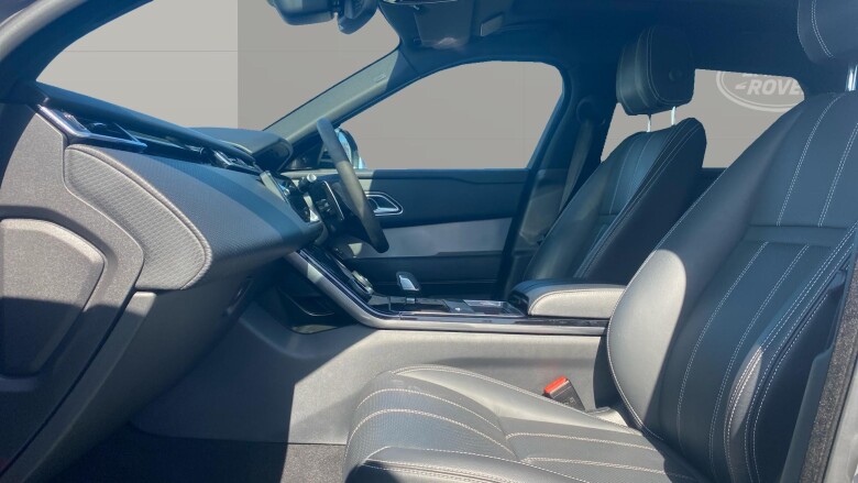 Land Rover Range Rover Velar 3.0 D300 MHEV R-Dynamic SE 5dr Auto Diesel Estate